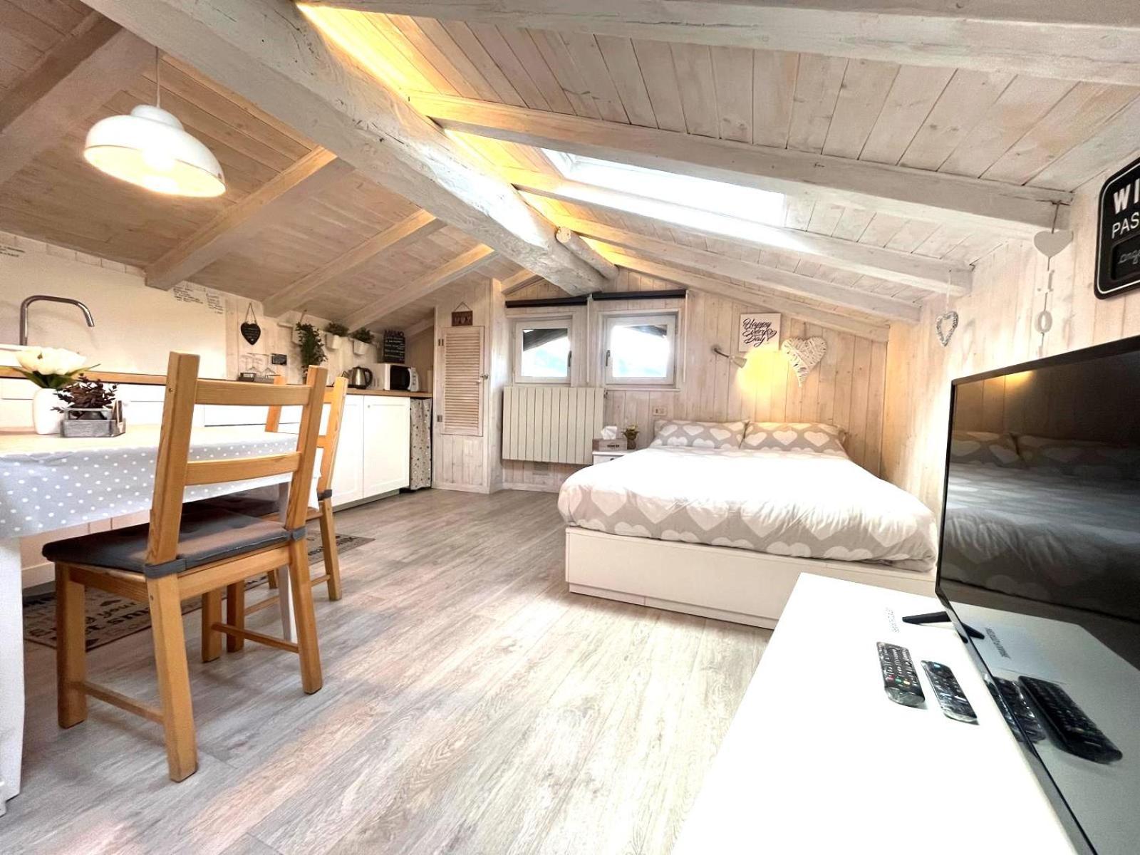 Apartment Il Piccolo Loft Nel Cuore Antico Di - & Me Aosta
